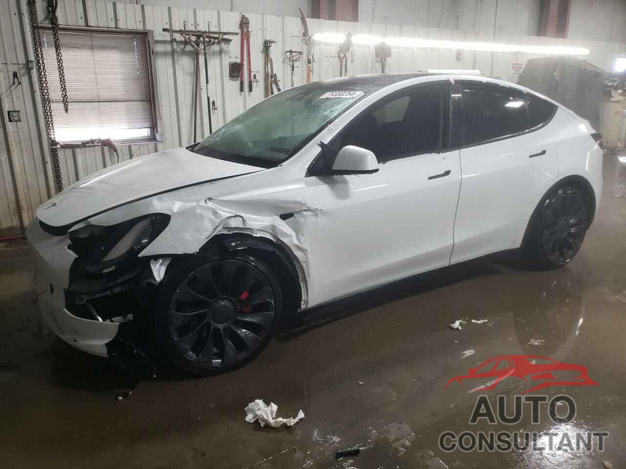 TESLA MODEL Y 2021 - 5YJYGDEF9MF267132