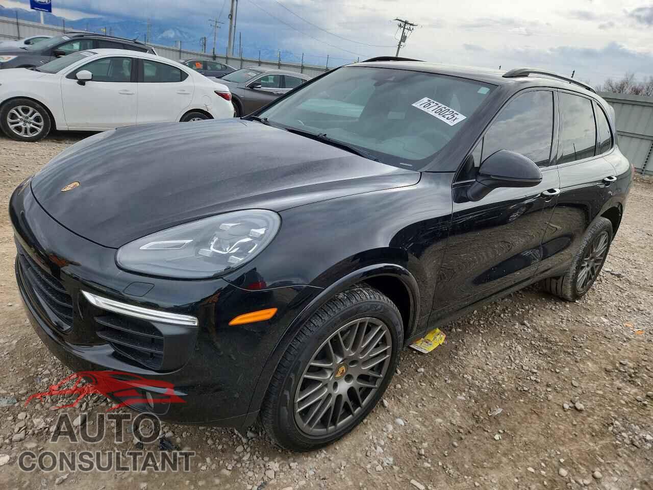 PORSCHE CAYENNE 2018 - WP1AA2A21JKA01269