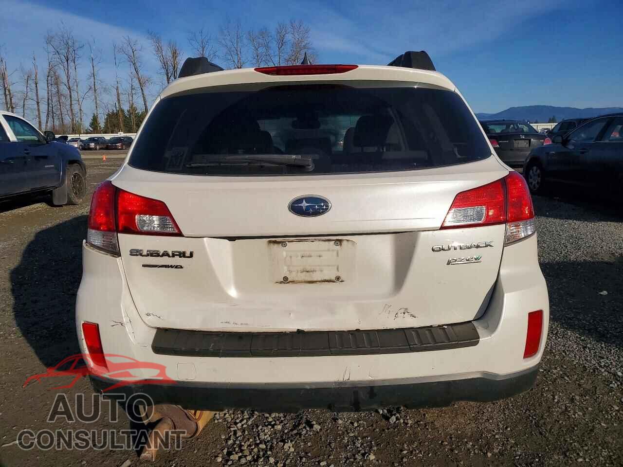 SUBARU OUTBACK 2013 - 4S4BRBKC6D3290570