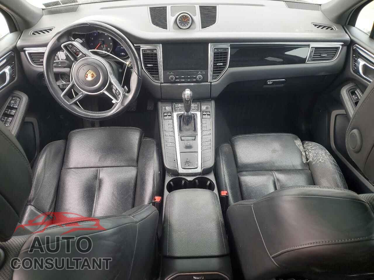 PORSCHE MACAN 2018 - WP1AA2A51JLB05684