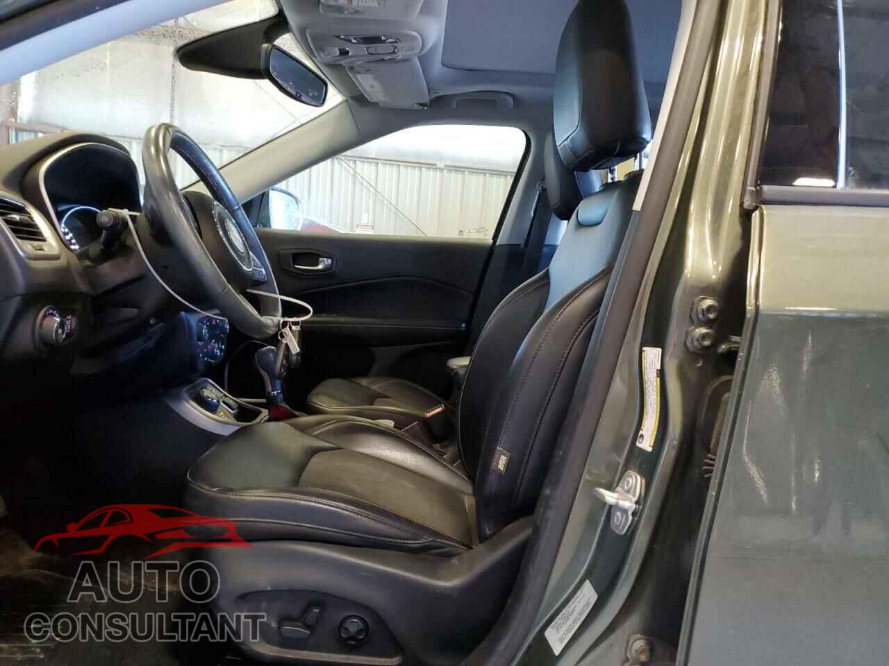 JEEP COMPASS 2017 - 3C4NJDBB9HT656348