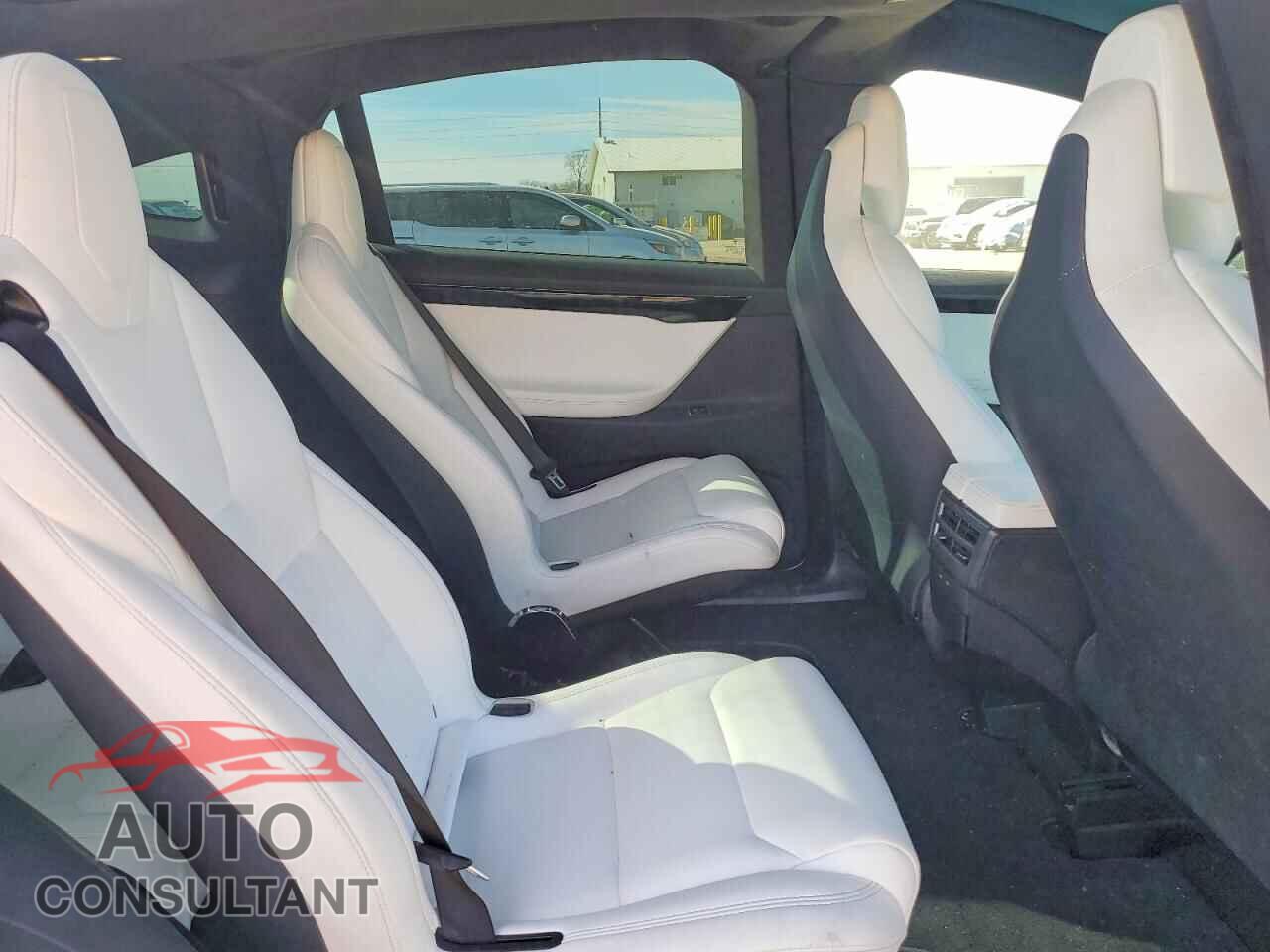 TESLA MODEL X 2019 - 5YJXCBE26KF152980