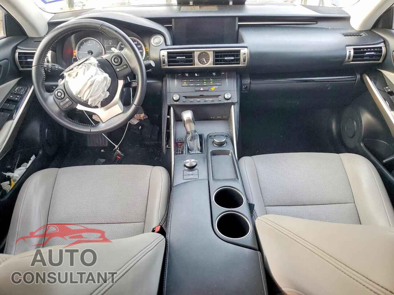 LEXUS IS 2015 - JTHBF1D27F5074017