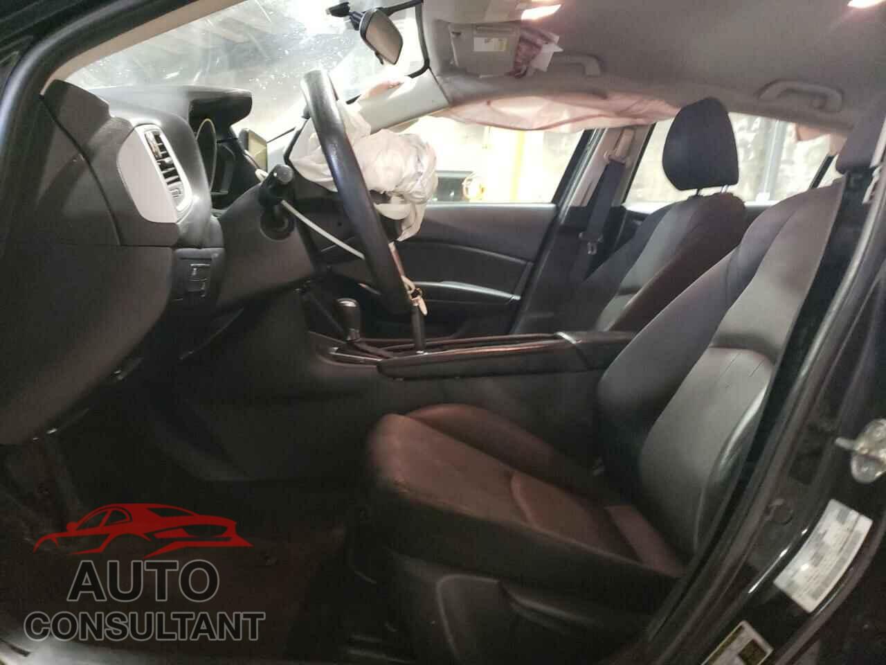 MAZDA 3 2017 - 3MZBN1U71HM107720