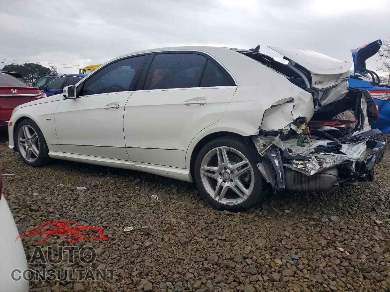 MERCEDES-BENZ E-CLASS 2012 - WDDHF5KB9CA529979