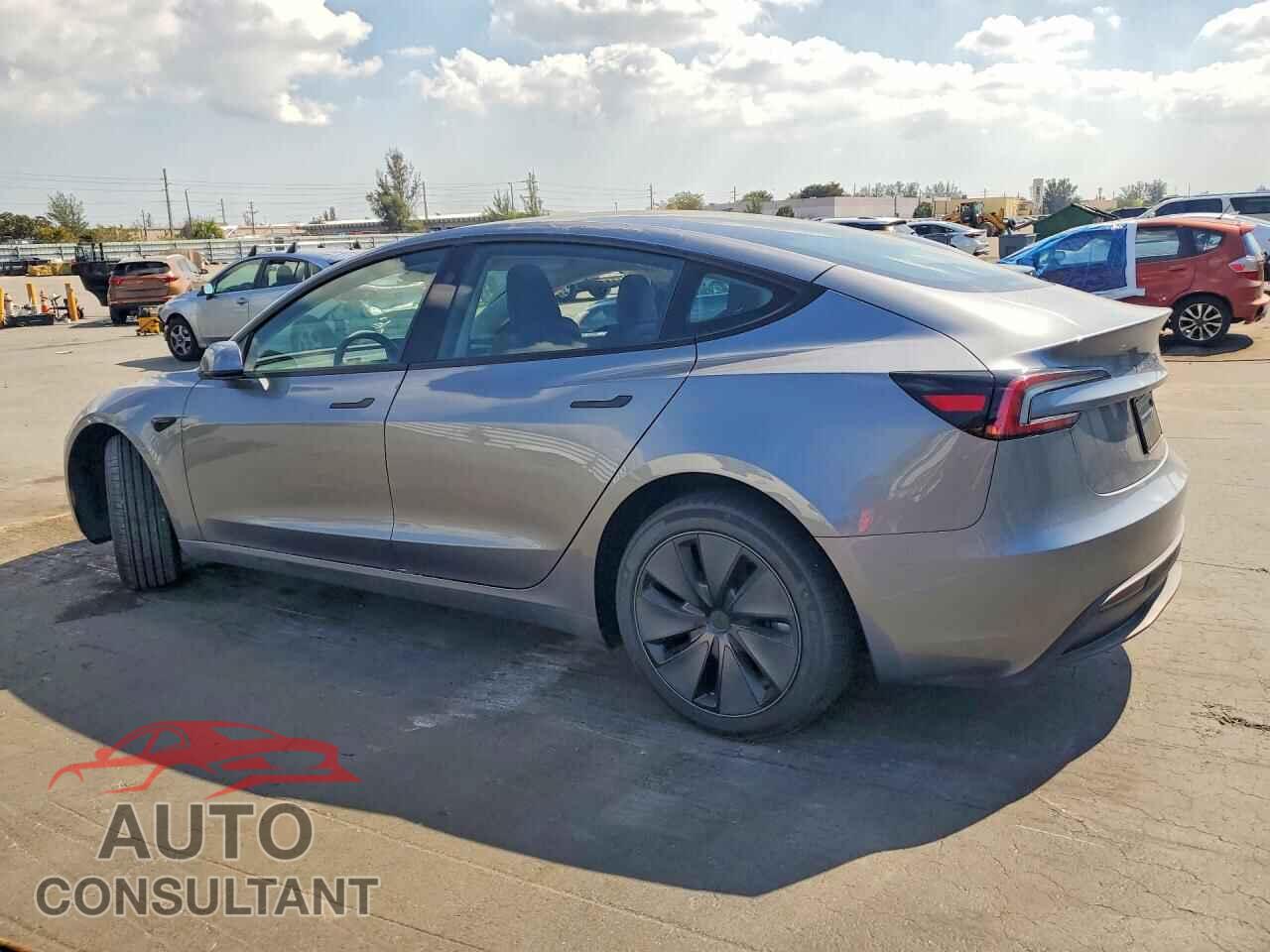 TESLA MODEL 3 2026 - 5YJ3E1EA2TF129546
