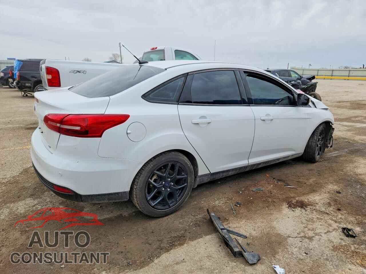 FORD FOCUS 2016 - 1FADP3F25GL225617