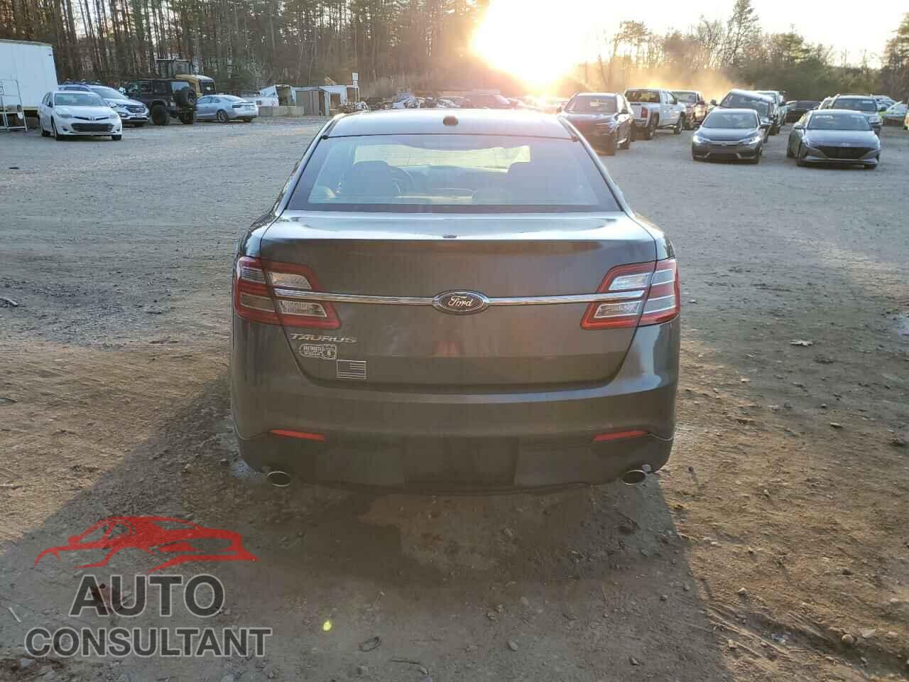 FORD TAURUS 2015 - 1FAHP2D86FG184747