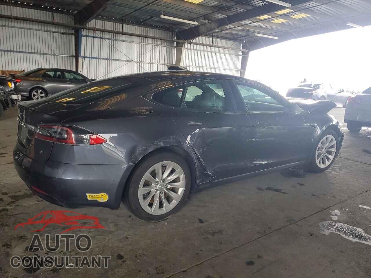 TESLA MODEL S 2017 - 5YJSA1E10HF187122