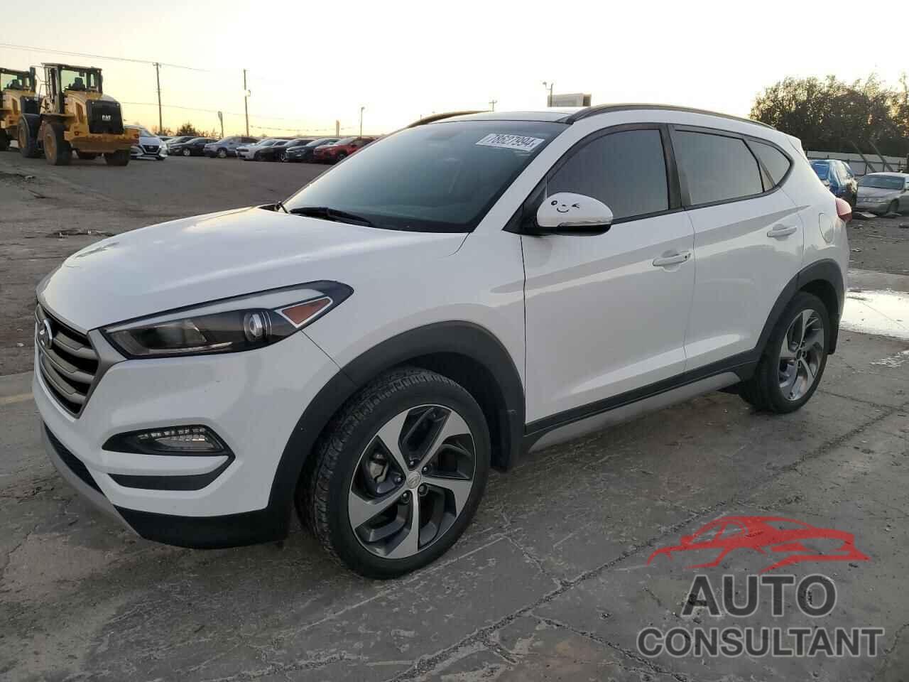 HYUNDAI TUCSON 2018 - KM8J3CA20JU674328