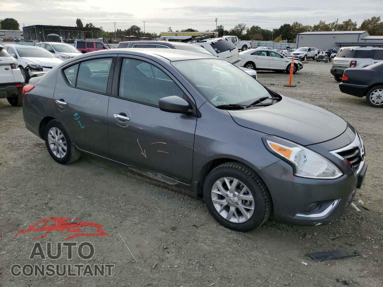 NISSAN VERSA 2017 - 3N1CN7AP3HL858955