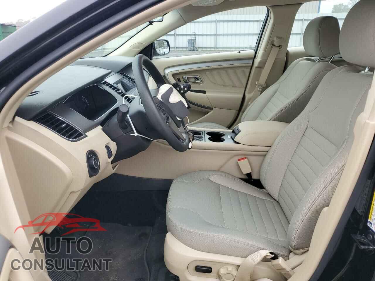 FORD TAURUS 2018 - 1FAHP2D88JG133100