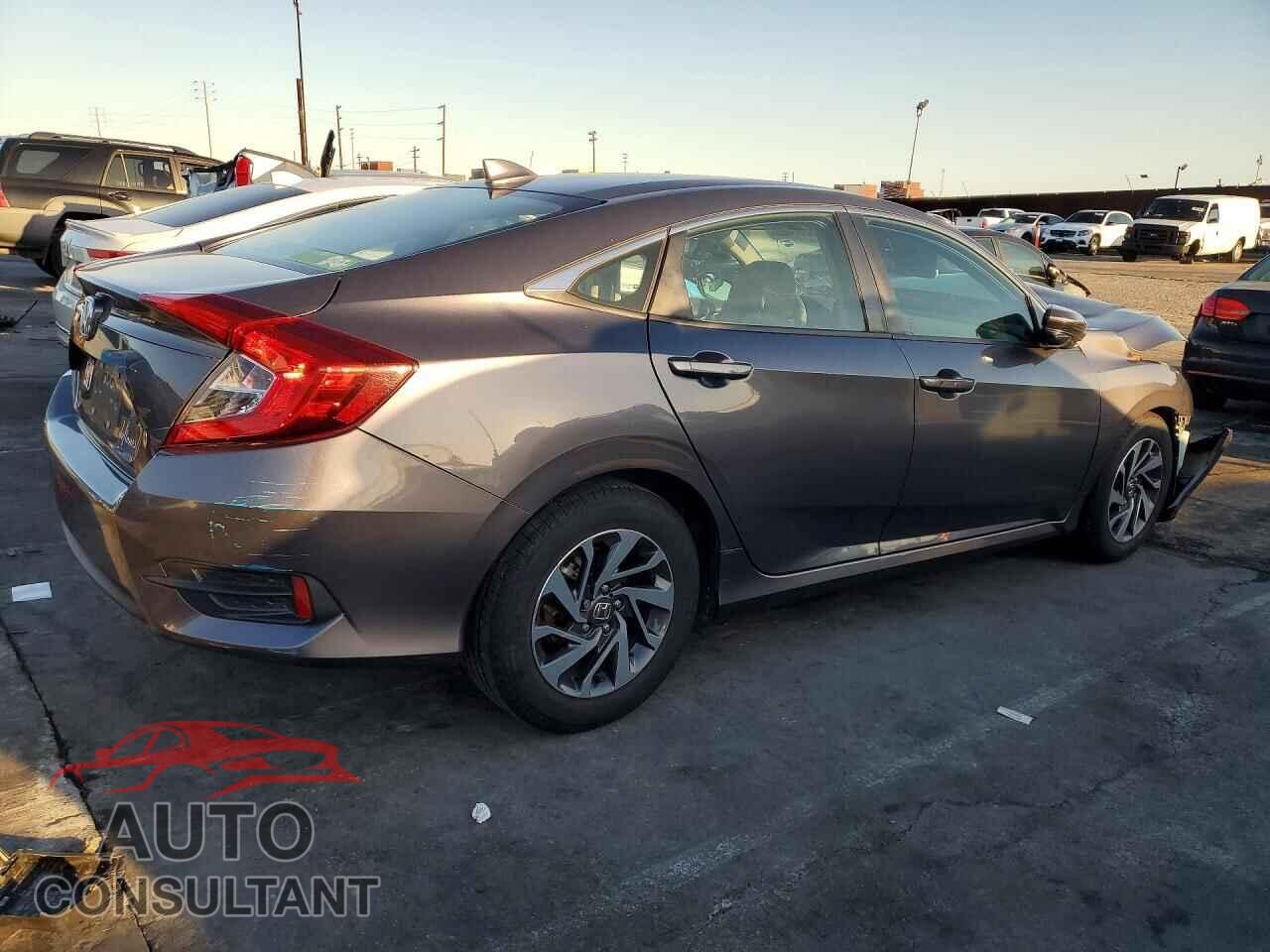 HONDA CIVIC 2017 - 19XFC2F77HE230400