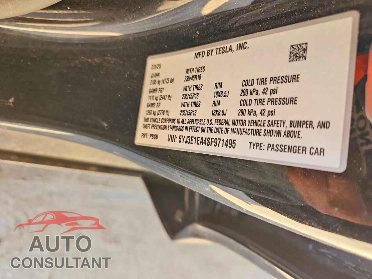TESLA MODEL 3 2025 - 5YJ3E1EA4SF971495