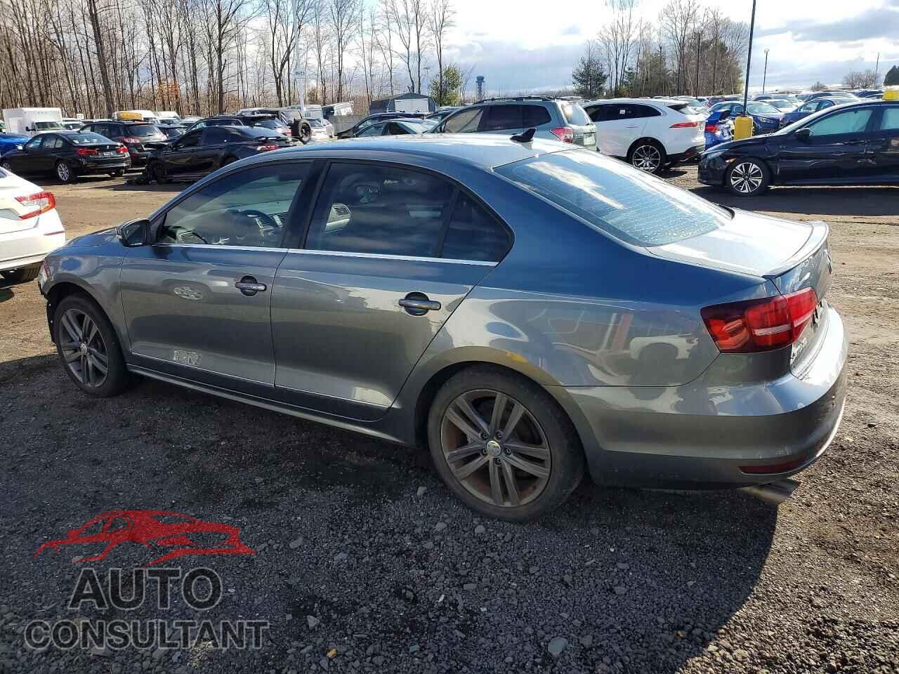 VOLKSWAGEN JETTA 2018 - 3VWL17AJ9JM237611