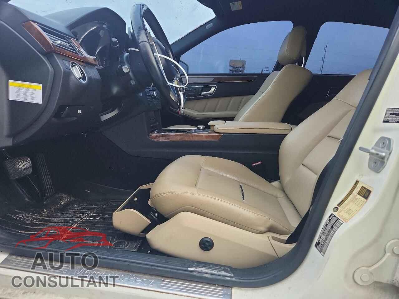 MERCEDES-BENZ E 2013 - WDDHF5KB7DA733097