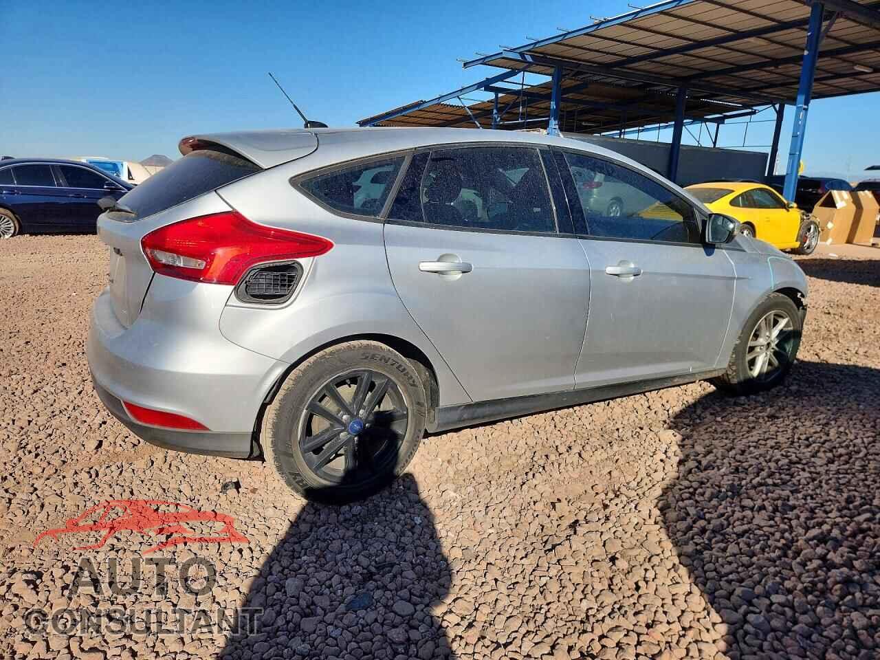 FORD FOCUS 2017 - 1FADP3K29HL255162