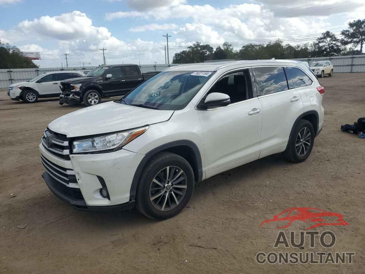 TOYOTA HIGHLANDER 2018 - 5TDKZRFHXJS538252