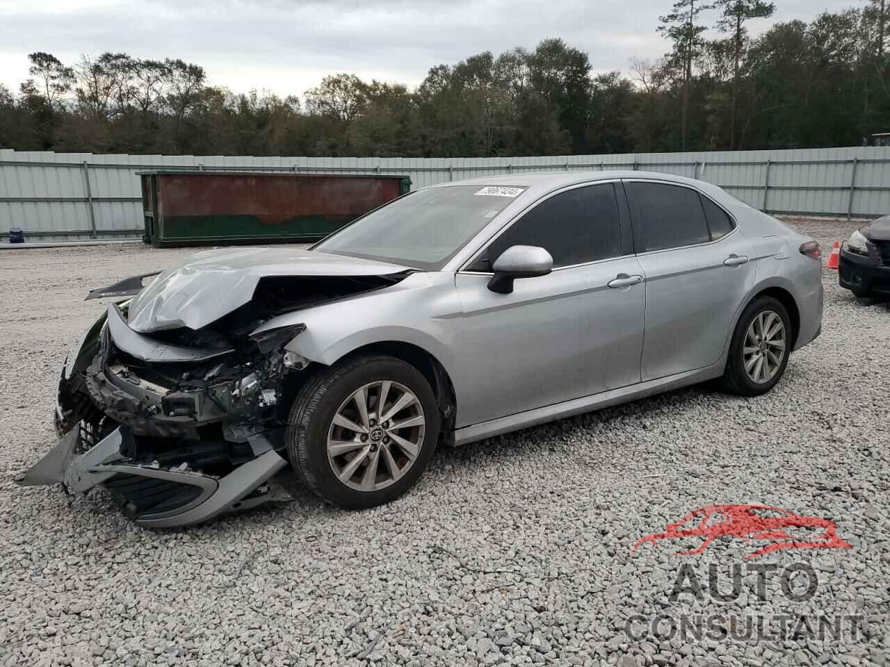 TOYOTA CAMRY 2022 - 4T1C11AK8NU008102