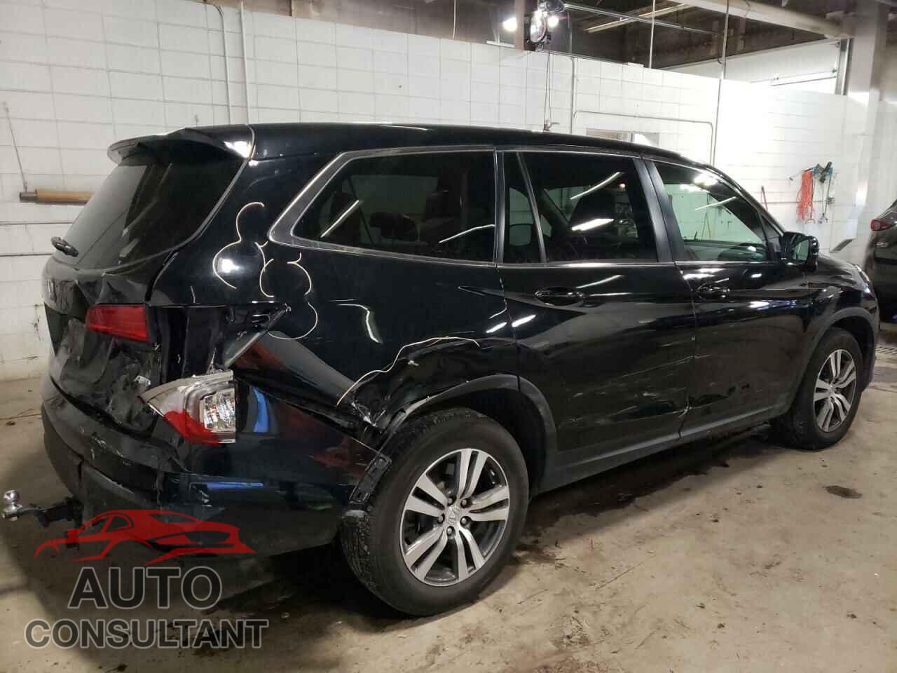 HONDA PILOT 2017 - 5FNYF6H5XHB032777