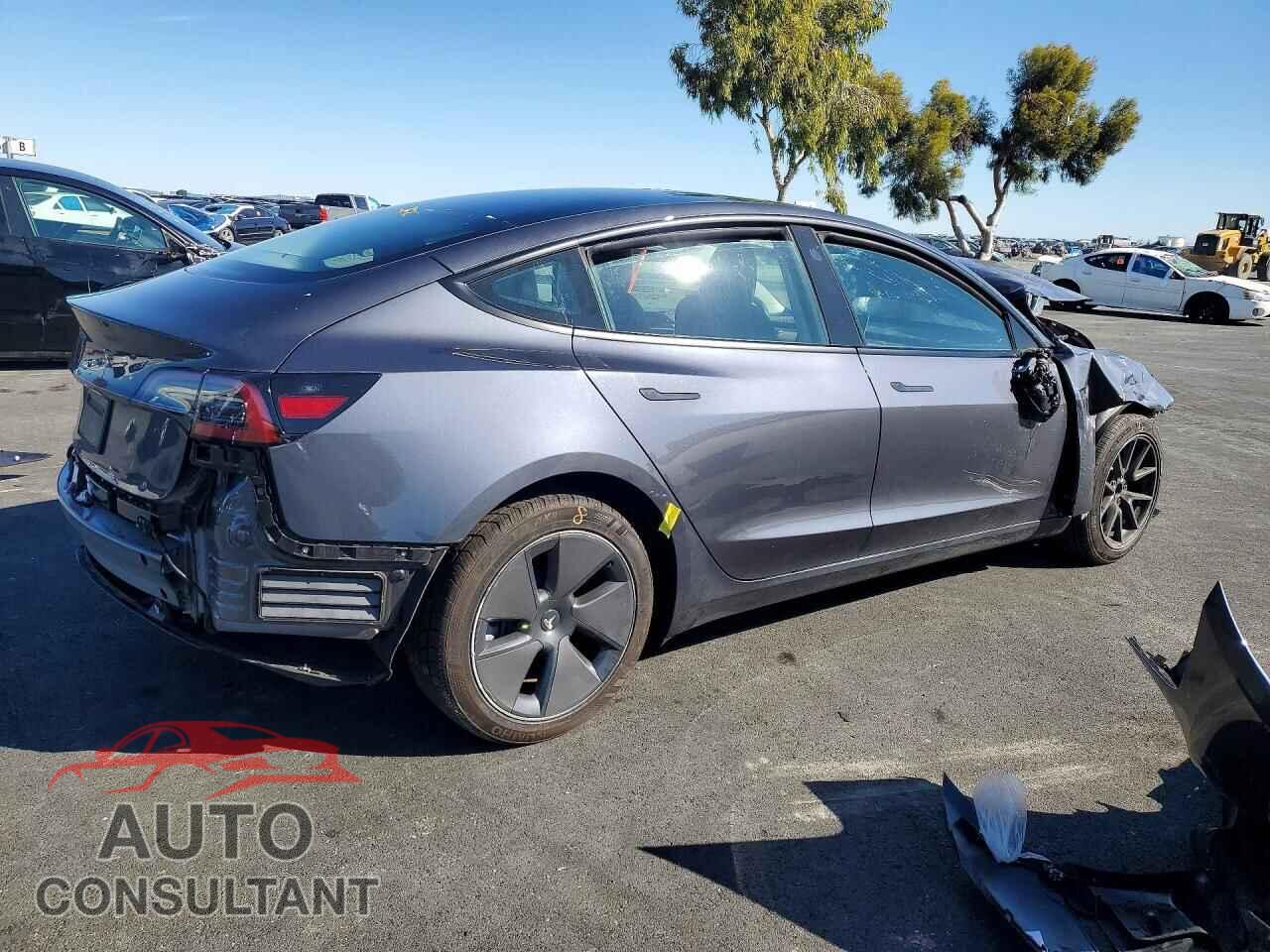 TESLA MODEL 3 2023 - 5YJ3E1EA0PF687904