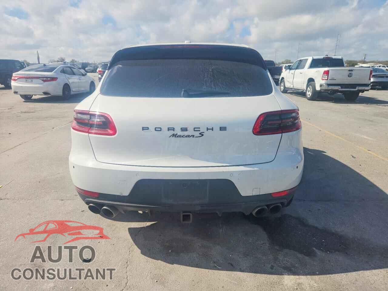 PORSCHE MACAN 2015 - WP1AB2A56FLB74133