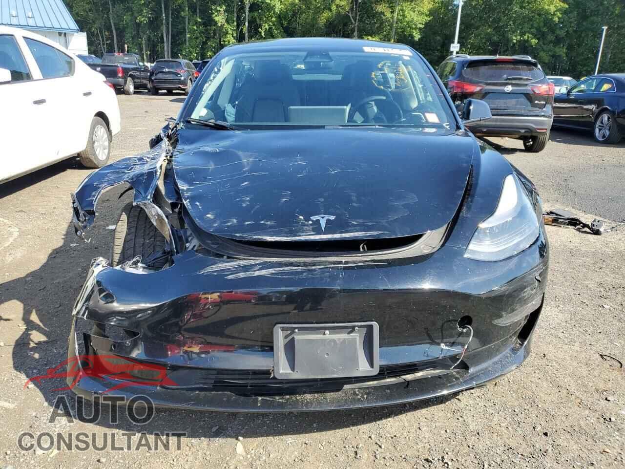 TESLA MODEL 3 2022 - 5YJ3E1EA8NF368733