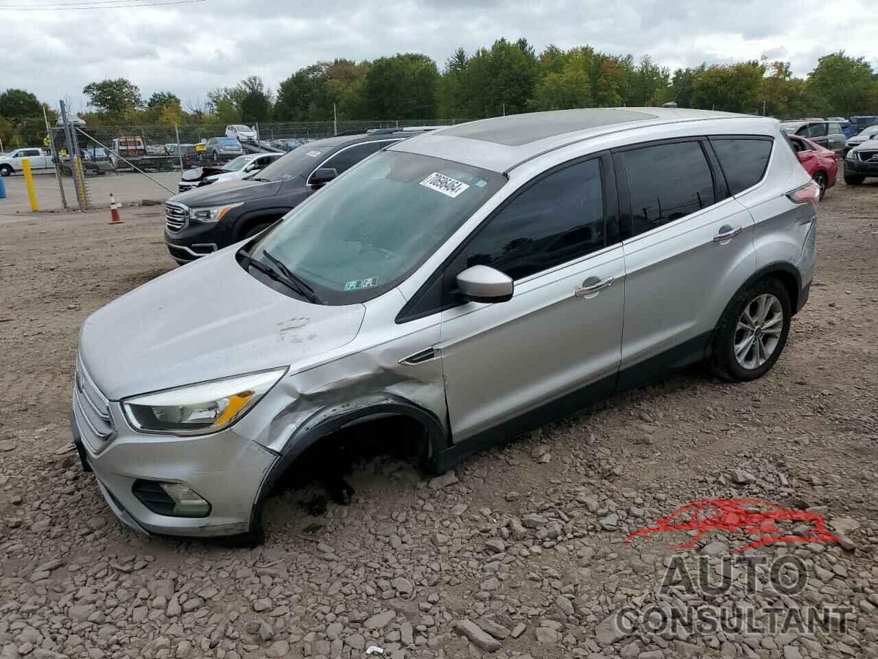 FORD ESCAPE 2017 - 1FMCU0G93HUA28557