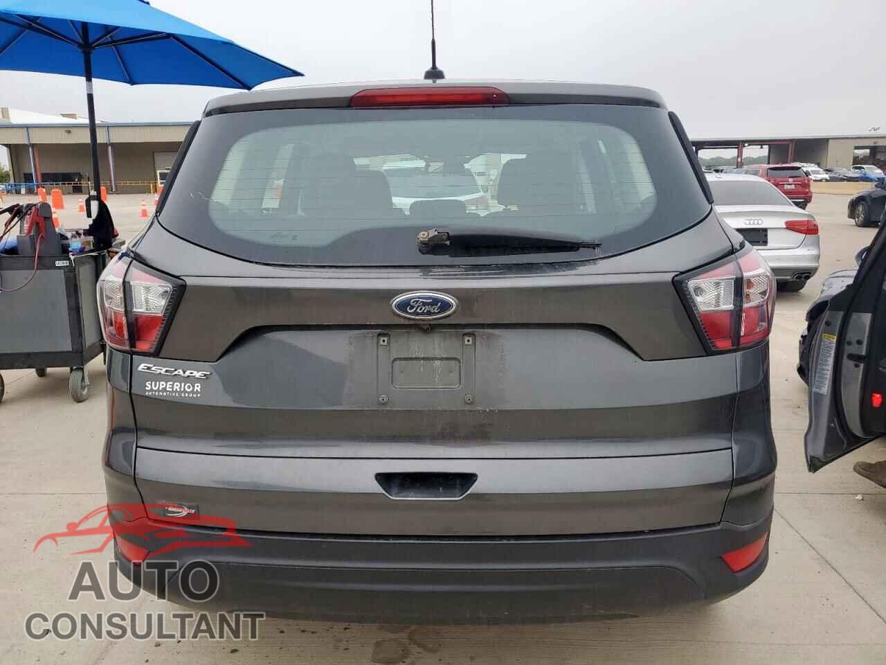 FORD ESCAPE 2017 - 1FMCU0F71HUE30173