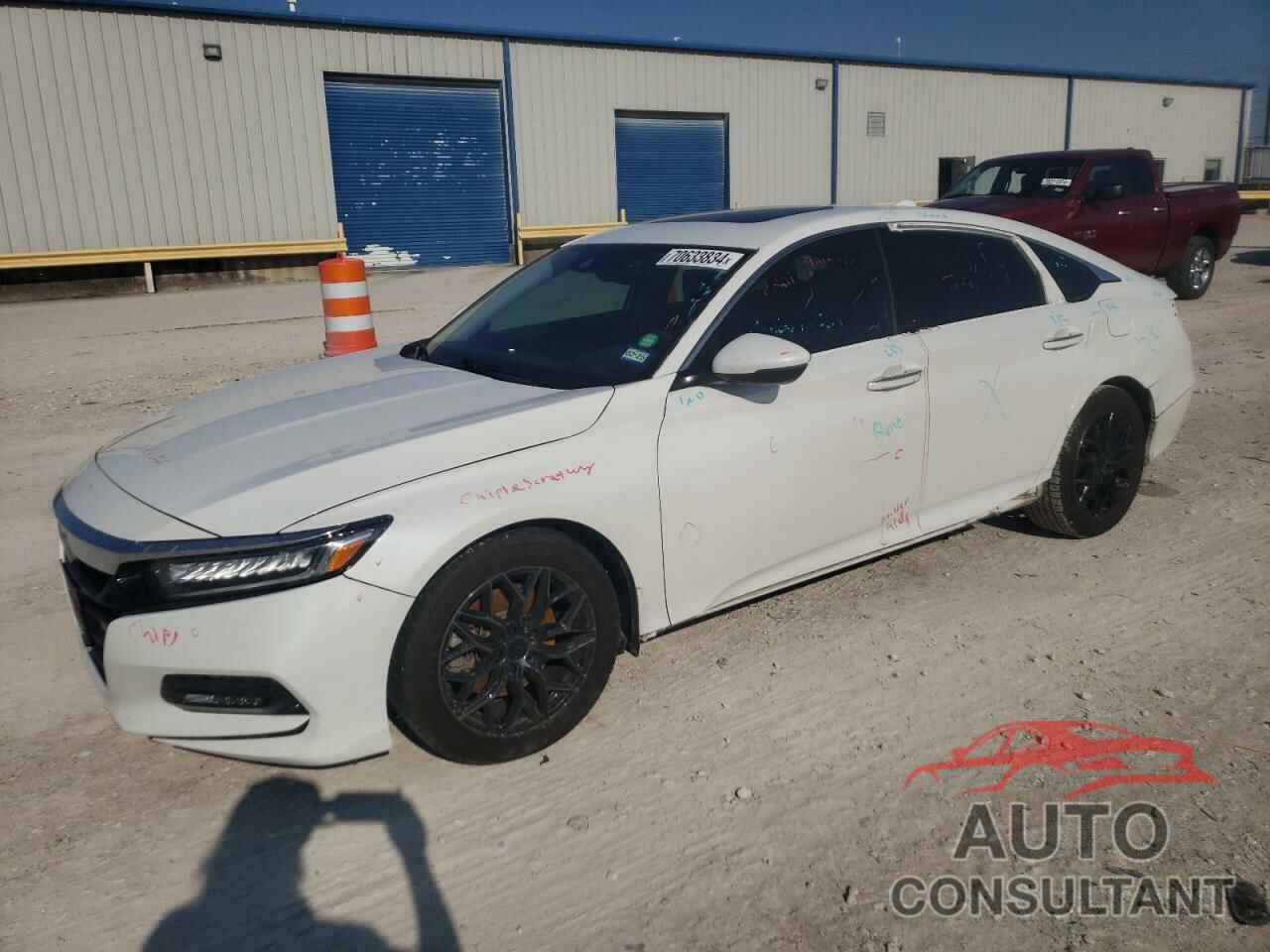 HONDA ACCORD 2018 - 1HGCV1F98JA029771