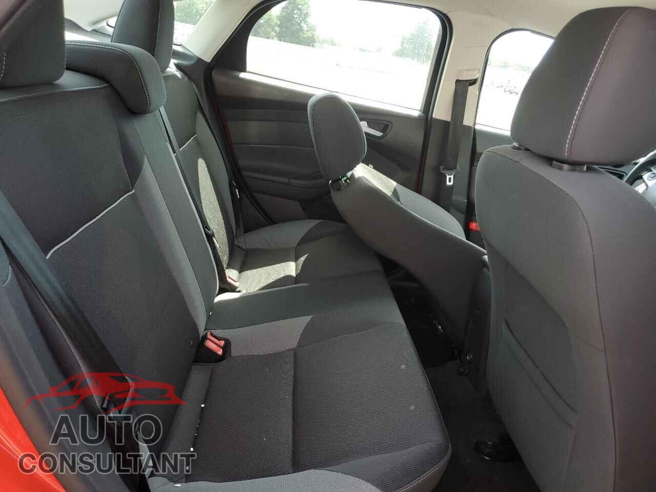 FORD FOCUS 2014 - 1FADP3F23EL241098