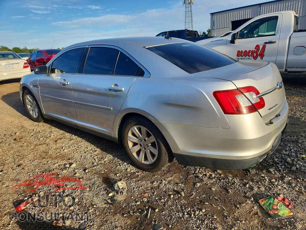 FORD TAURUS 2012 - 1FAHP2DW1CG125857
