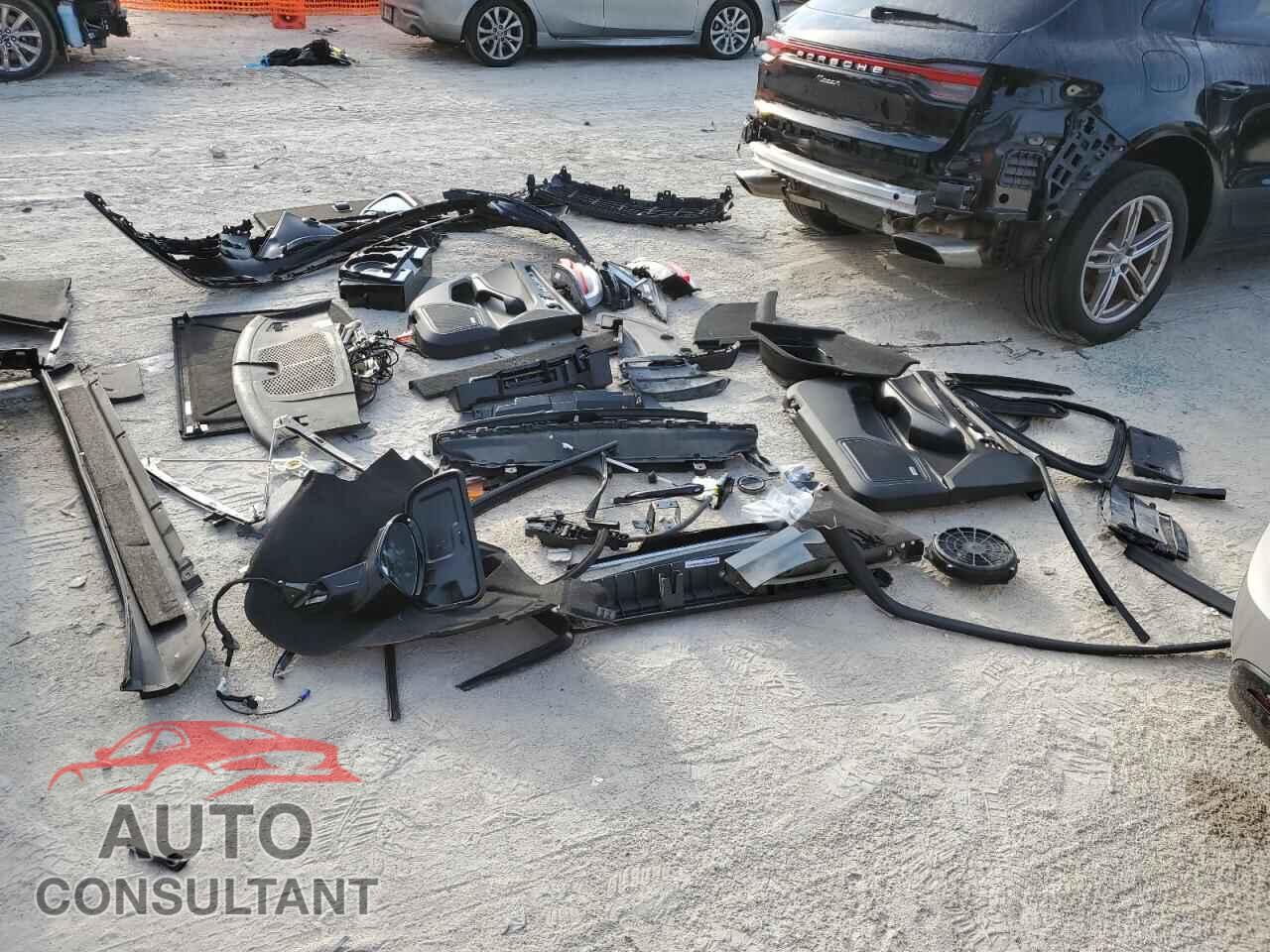 PORSCHE MACAN 2021 - WP1AA2A58MLB12927