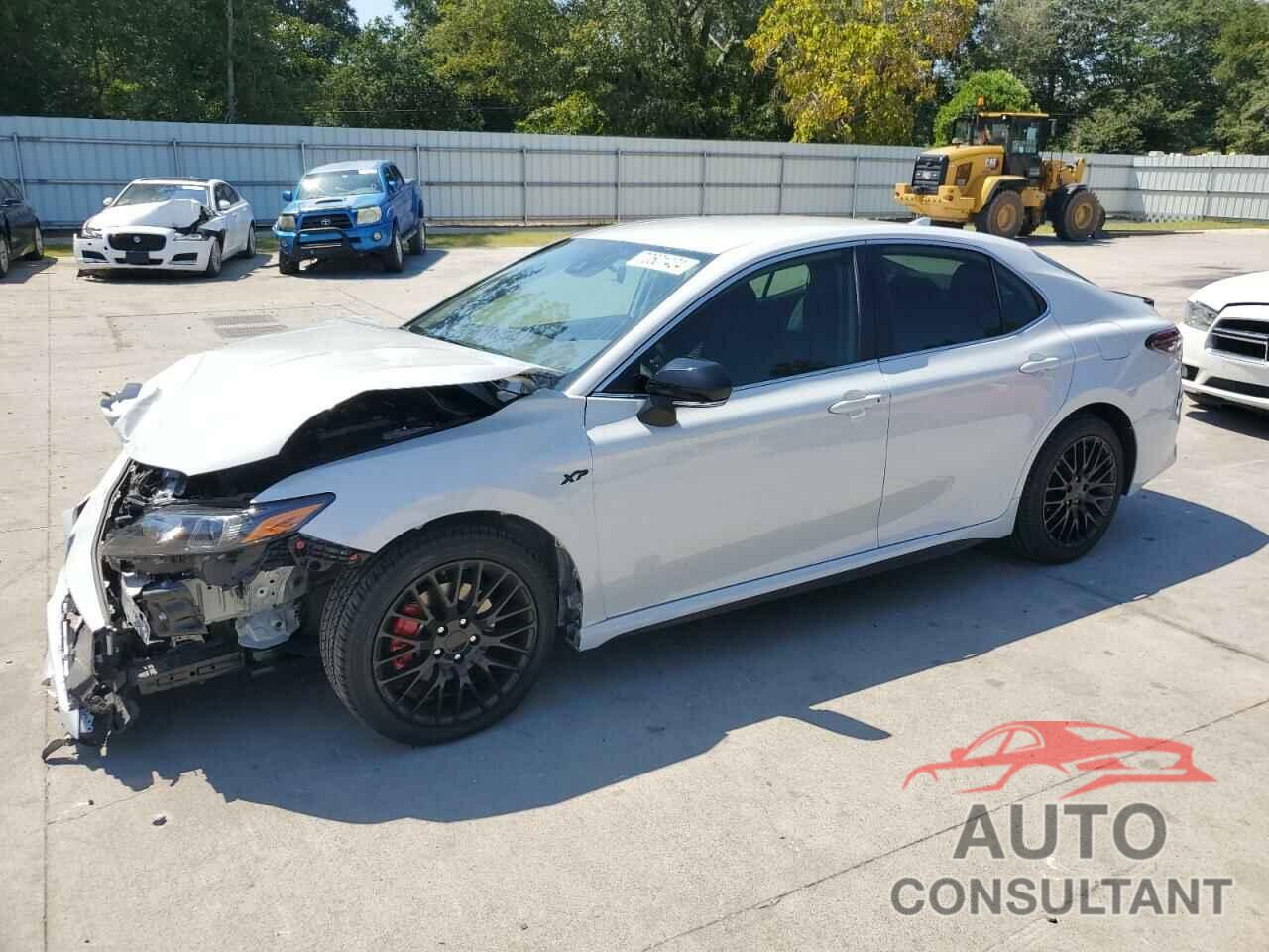 TOYOTA CAMRY 2022 - 4T1G11AK6NU043531