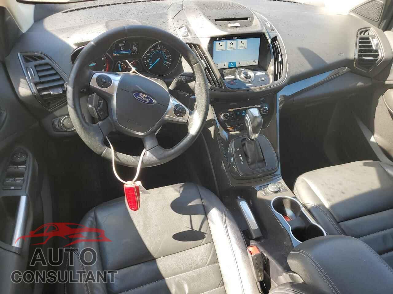 FORD ESCAPE 2016 - 1FMCU9J90GUA61771