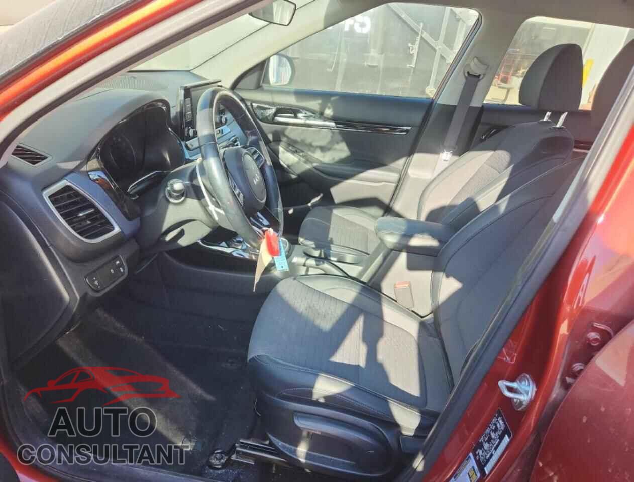 KIA SELTOS 2023 - KNDEUCAA9P7449603