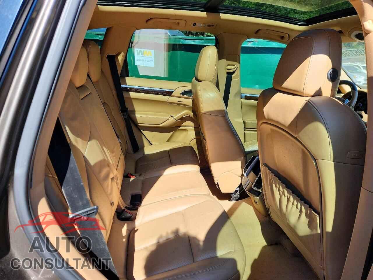 PORSCHE CAYENNE 2012 - WP1AE2A21CLA90729
