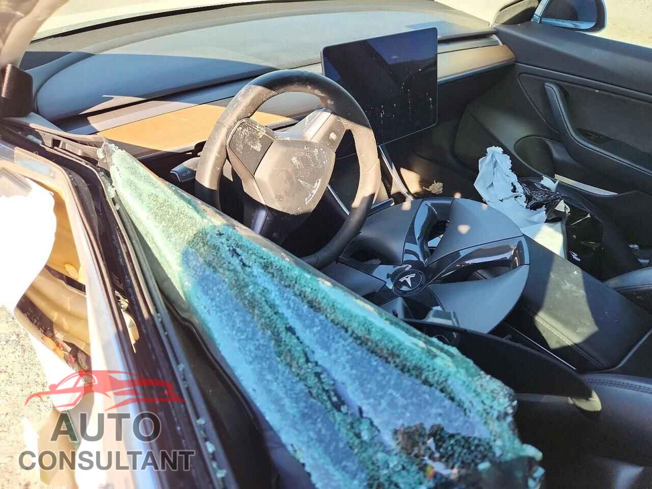 TESLA MODEL 3 2020 - 5YJ3E1EB6LF665277