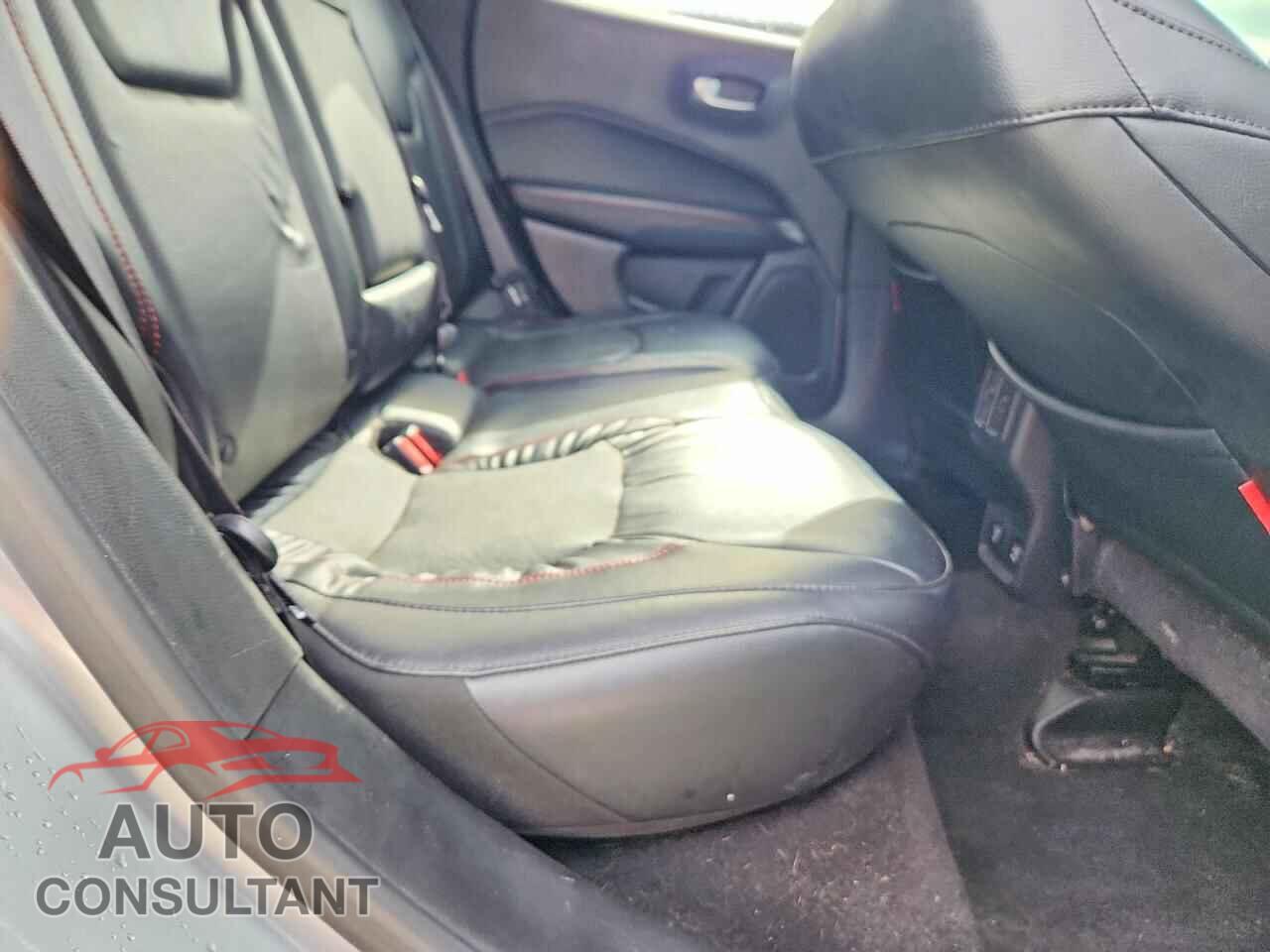 JEEP COMPASS 2017 - 3C4NJDDB1HT668006
