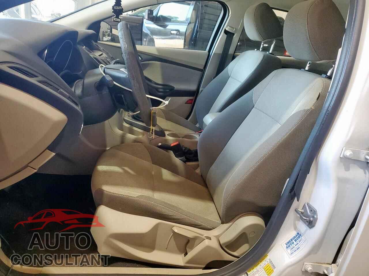 FORD FOCUS 2013 - 1FADP3F2XDL358935