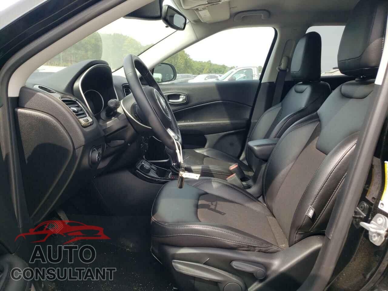 JEEP COMPASS 2020 - 3C4NJDBB0LT256199