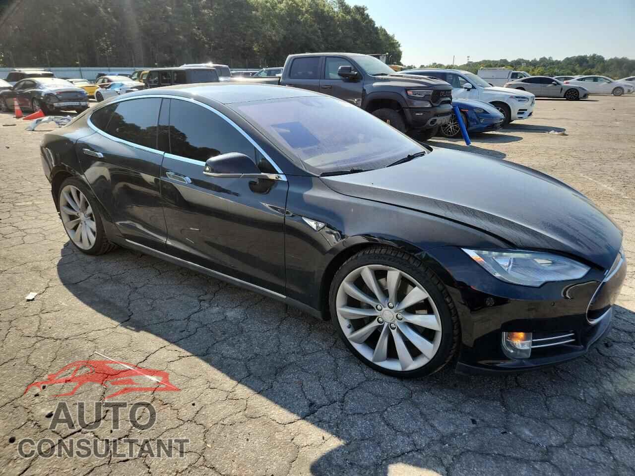TESLA MODEL S 2015 - 5YJSA1E19FF114702