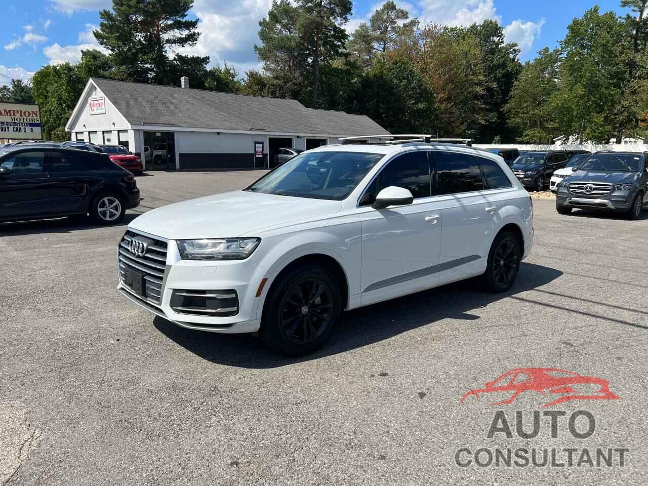 AUDI Q7 2019 - WA1LHAF70KD039953