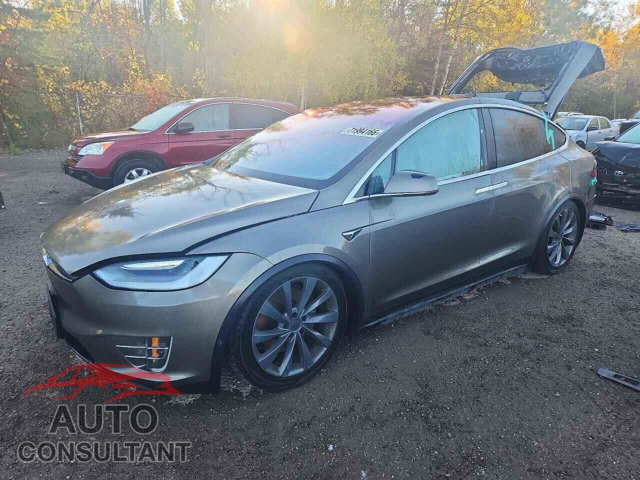 TESLA MODEL X 2016 - 5YJXCBE26GF025301