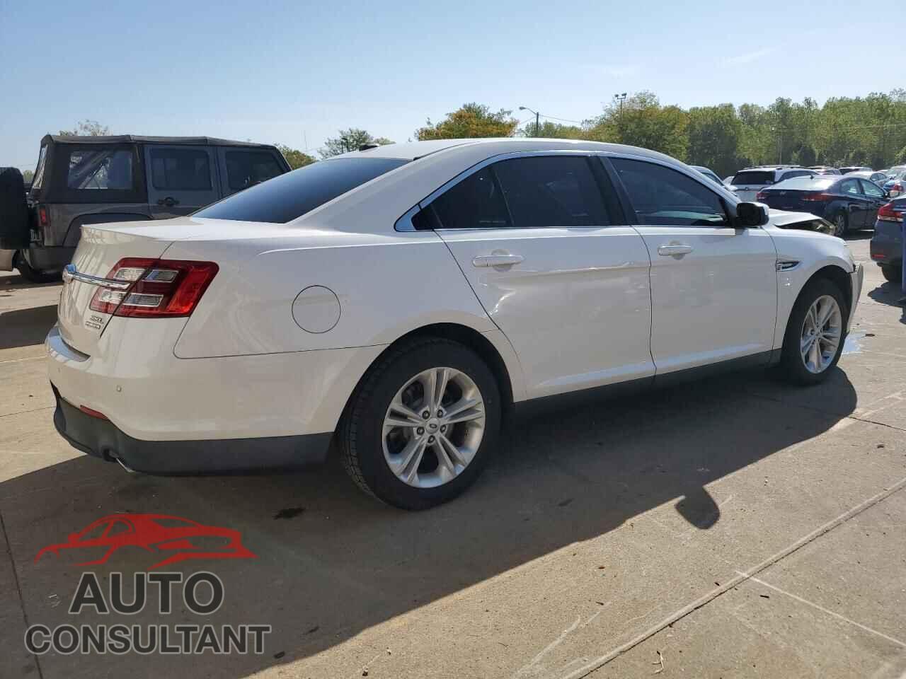 FORD TAURUS 2015 - 1FAHP2E86FG177327