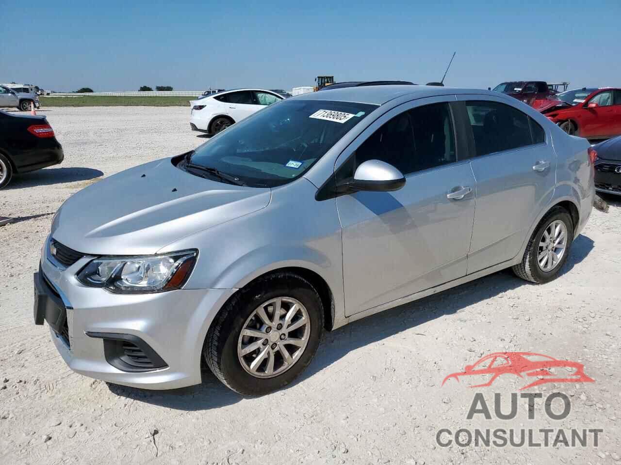 CHEVROLET SONIC 2018 - 1G1JD5SH7J4140784