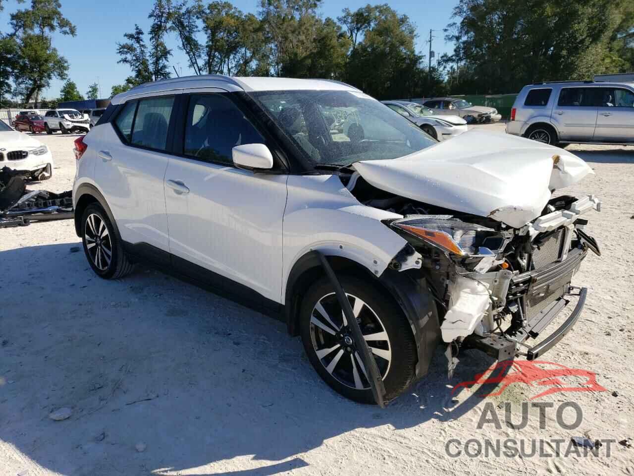 NISSAN KICKS 2018 - 3N1CP5CU2JL546178