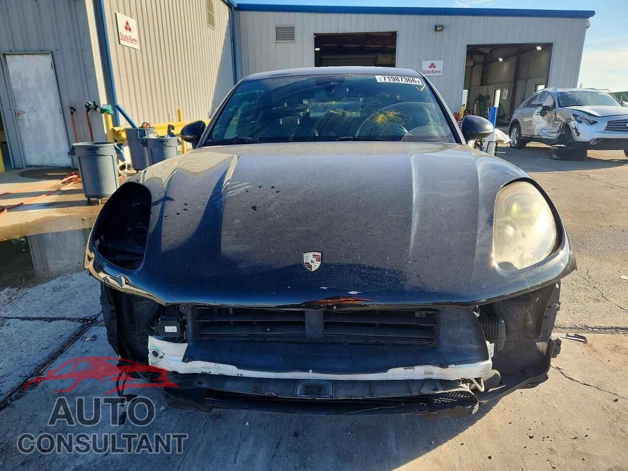 PORSCHE MACAN 2018 - WP1AA2A56JLB13263