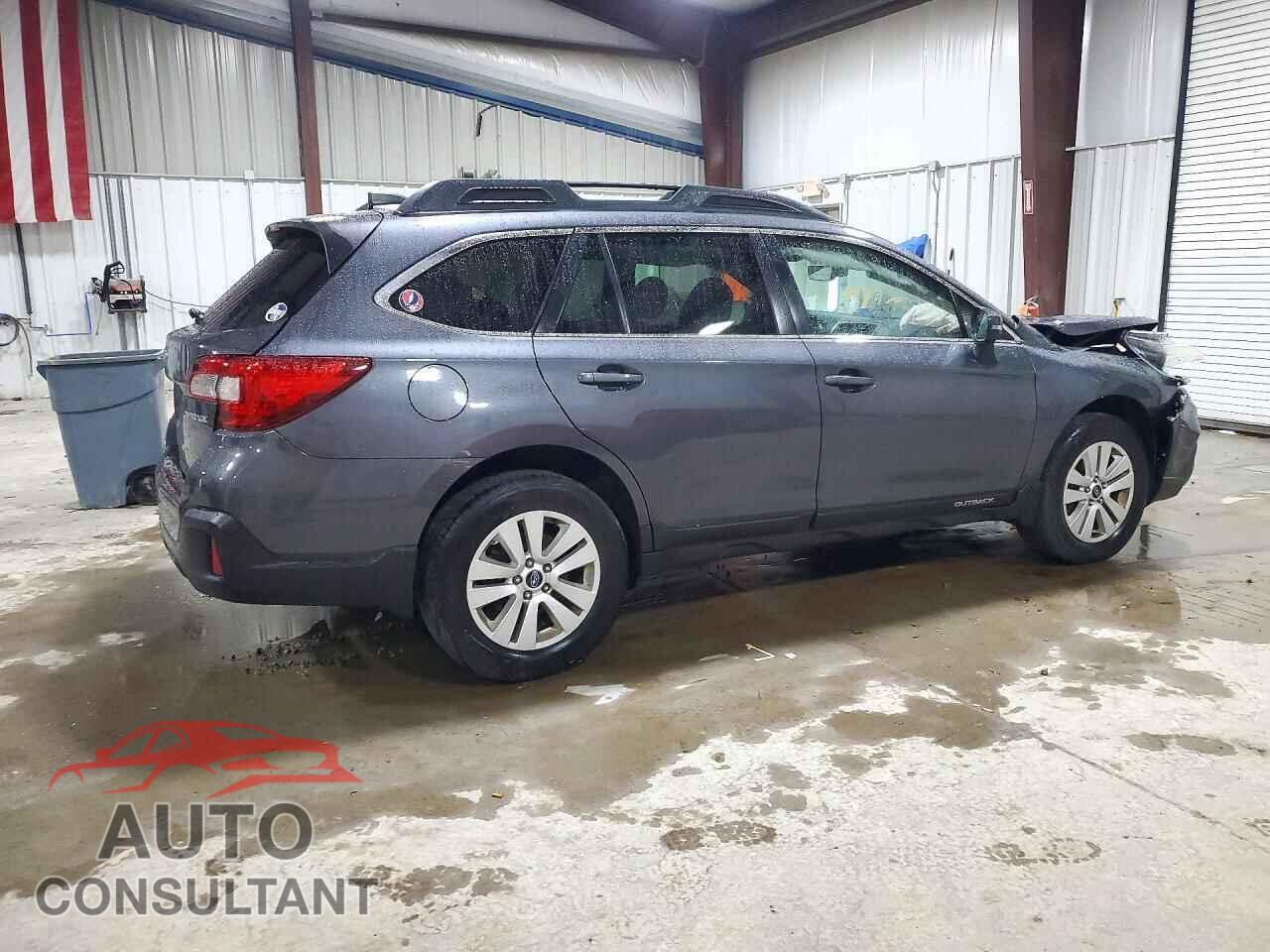 SUBARU OUTBACK 2018 - 4S4BSAFC2J3218432