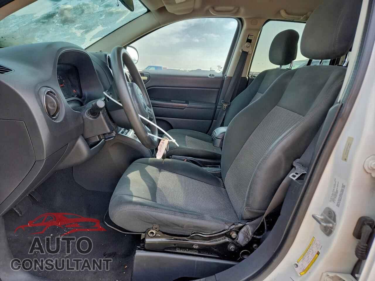 JEEP COMPASS 2012 - 1C4NJCBA7CD724601